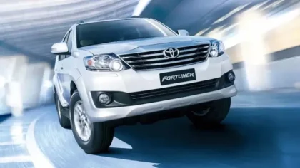 Toyota Fortuner 2015