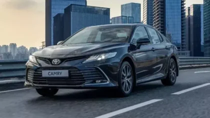 Toyota Camry 2021