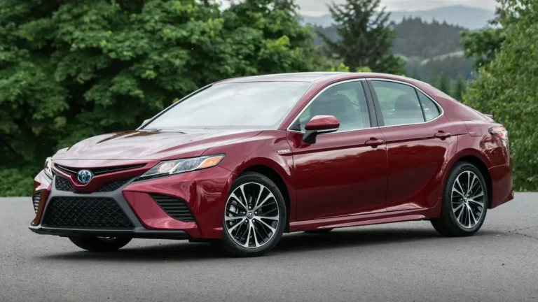 Toyota Camry Hybrid 2018