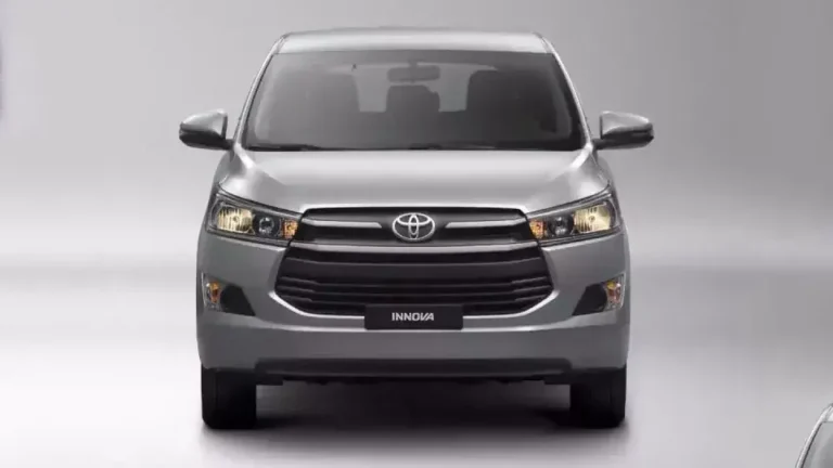Toyota Innova 2023