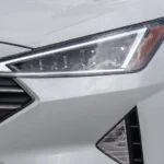 الإضاءة الأمامية