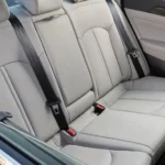 مقاعد من الجلد