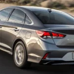 إضاءة LED أمامية وخلفية