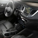 مقاعد قماش أو جلد