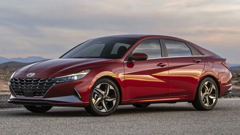 Hyundai Elantra 2022