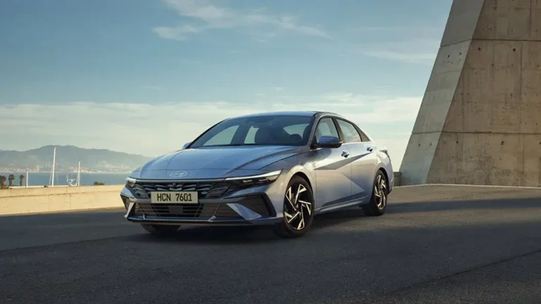 Hyundai Elantra 2025