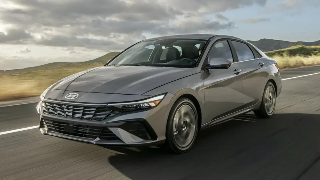 Hyundai Elantra 2024