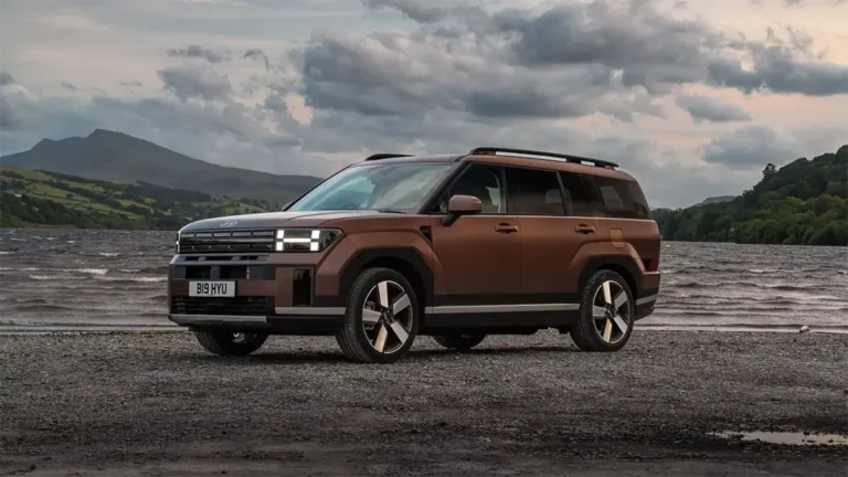 Hyundai Santa Fe 2025