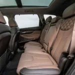 7 مقاعد من الجلد أو القماش