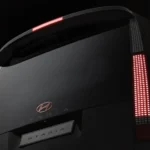 حساسات وكاميرا خلفية