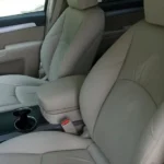 مقاعد من الجلد