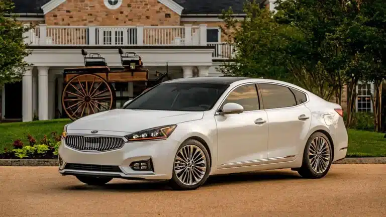 Kia Cadenza 2019