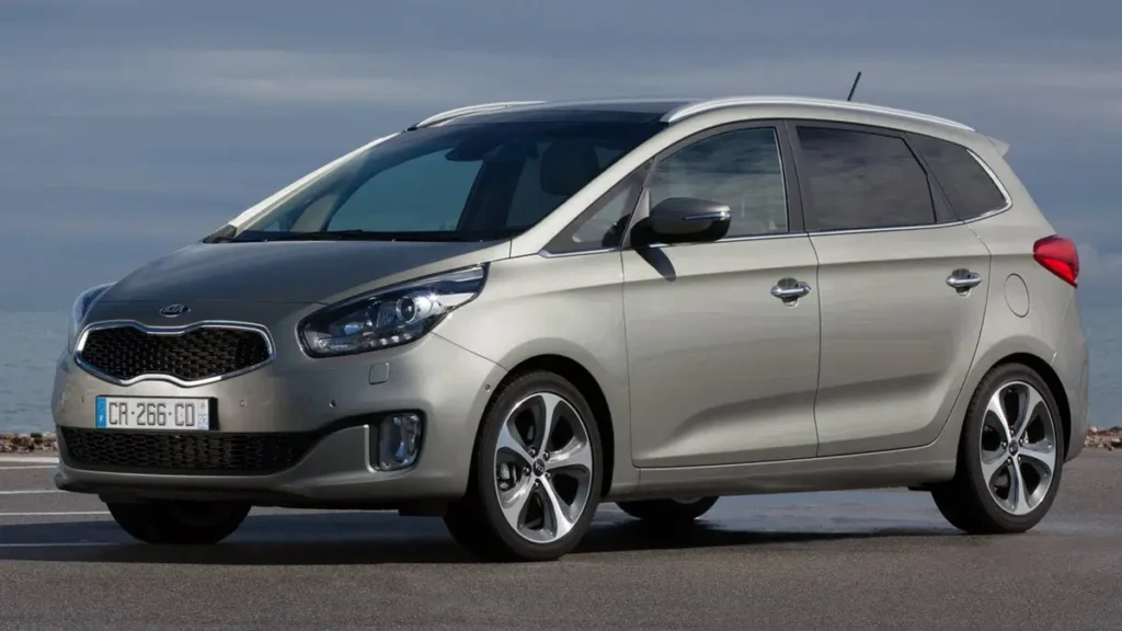 Kia Carens 2016