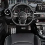 تجهيزات سيراتو 2024 الداخلية