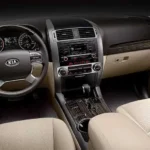 تجهيزات السيارة الداخلية