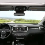 شاشة وسطية للترفيه