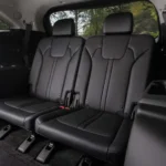 مقاعد في الصف الثالث