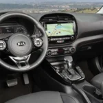 شاشة وسطية للترفيه