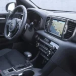 شاشة وسطية للترفيه