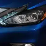 الإضاءة الأمامية