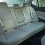 المقاعد الخلفية