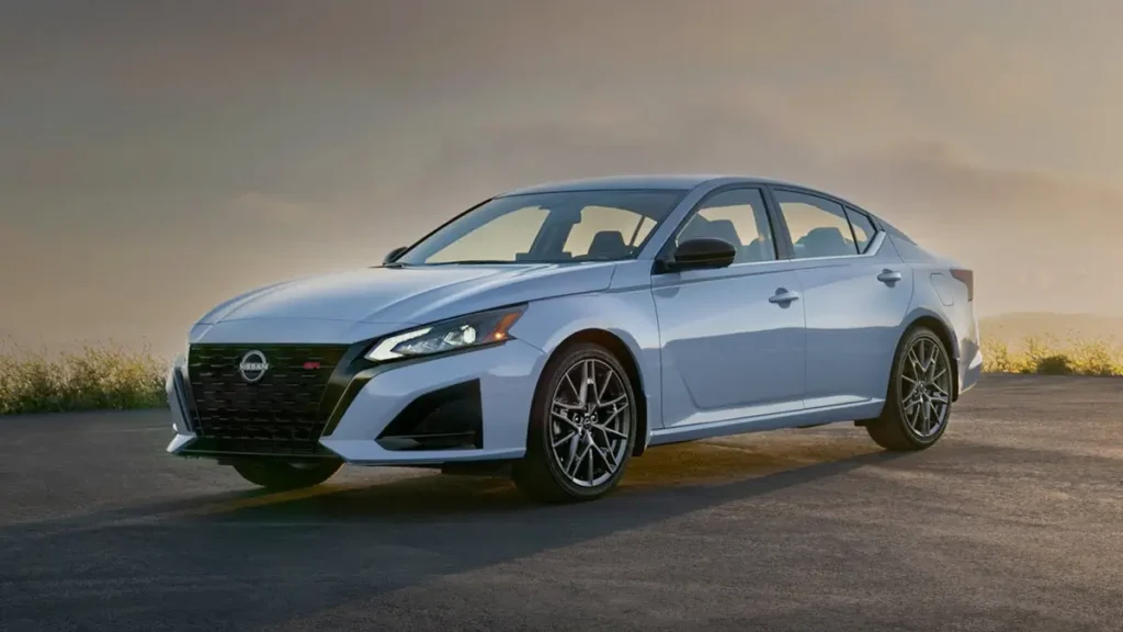 Nissan Altima 2023