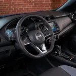 تجهيزات نيسان كيكس 2021