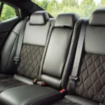 المقاعد الخلفية