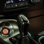 زر تشغيل المحرك