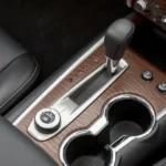 تطعيمات من الخشب