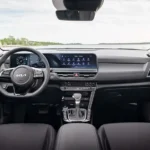 شاشة وسطية للترفيه