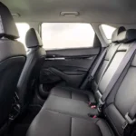 مقاعد خلفية من الجلد