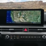 شاشة ترفيه كبيرة