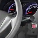 زر تشغيل المحرك