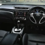 تجهيزات اكس تريل 2015 الداخلية