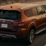 التصميم من الخلف