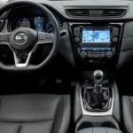 تجهيزات اكس تريل 2018