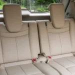 صف ثالث من المقاعد