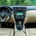 تجهيزات نيسان اكس تريل 2021