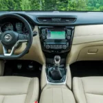 تجهيزات إكس تريل 2022