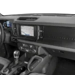 السيارة من الداخل