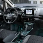 تجهيزات السيارة من الداخل