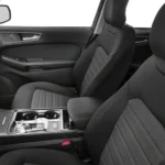 المقاعد الأمامية