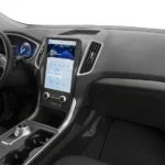 السيارة من الداخل