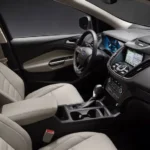 تجهيزات السيارة من الداخل