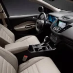 مقاعد قماش او جلد