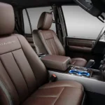 مقاعد من الجلد