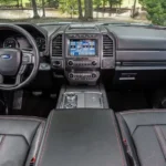 شاشة ترفيه وسطية