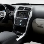 تجهيزات السيارة من الداخل