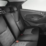 المقاعد الخلفية